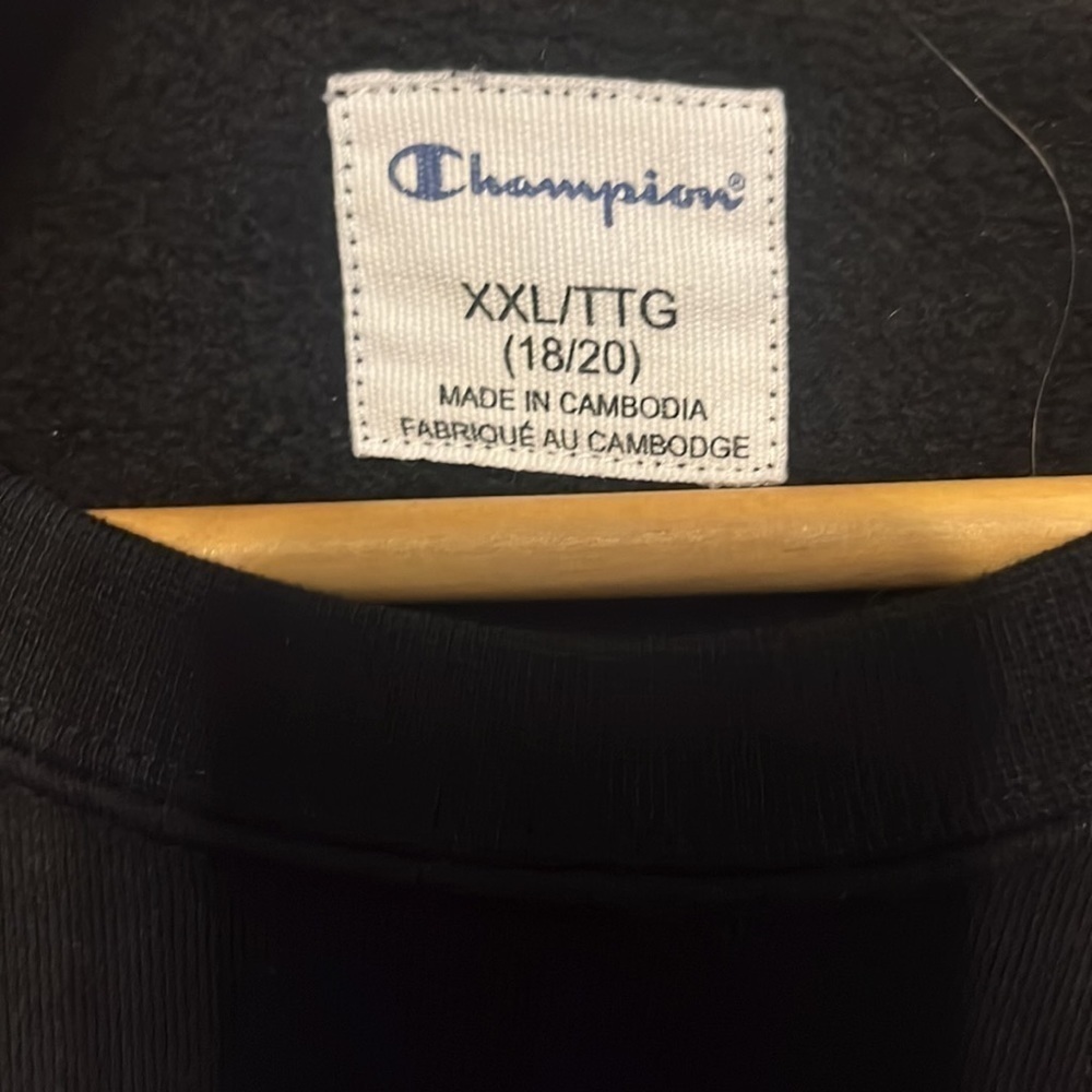 Champion sweater - Picture 4 of 9
